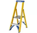 Werner Fibreglass Platform Stepladder 2 Tread 7170218